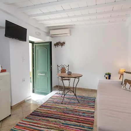 Penzion Chora 5 - By Tinoshost Tínos