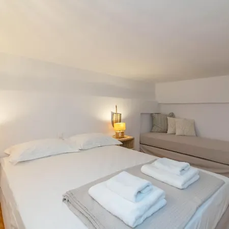 Casa de hóspedes Chora 5 - By Tinoshost