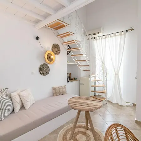 Chora 5 - By Tinoshost Guest house *
