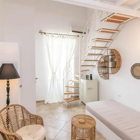 Guest house Chora 5 - By Tinoshost