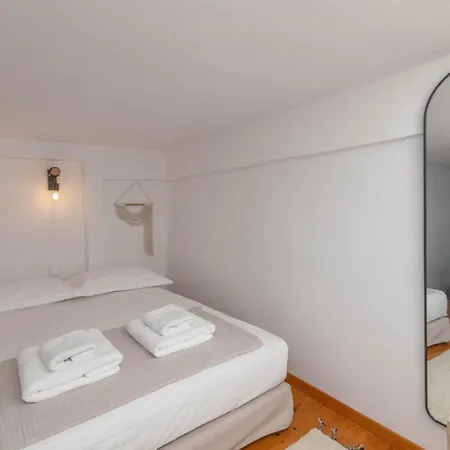 Chora 5 - By Tinoshost Guest house