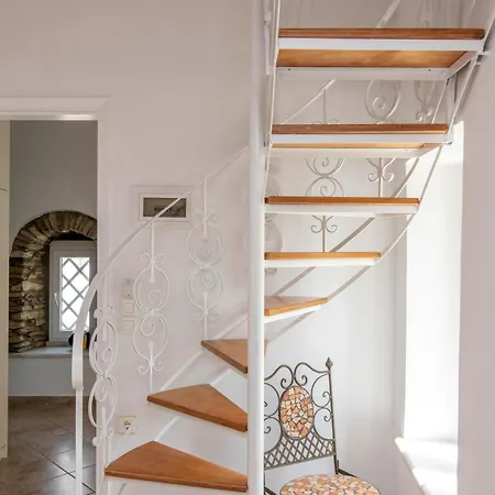 Chora 5 - By Tinoshost Guest house Tinos