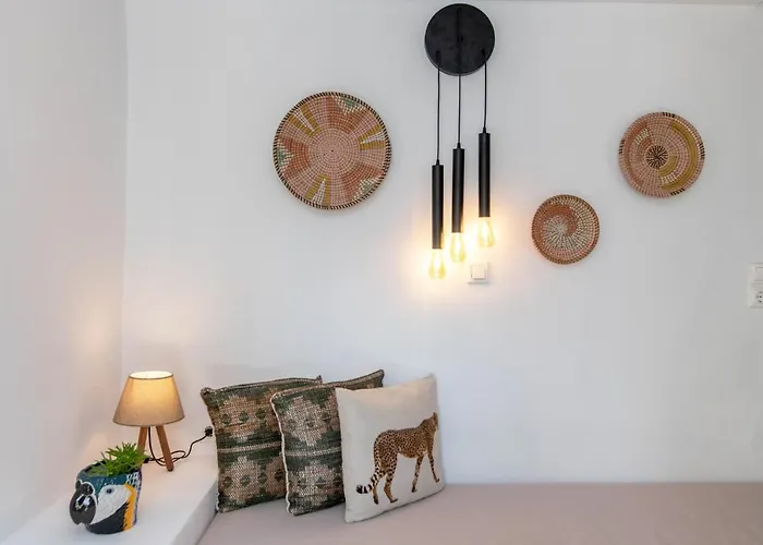 Guest house Chora 5 - By Tinoshost