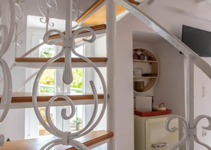 Chora 5 - By Tinoshost Tinos