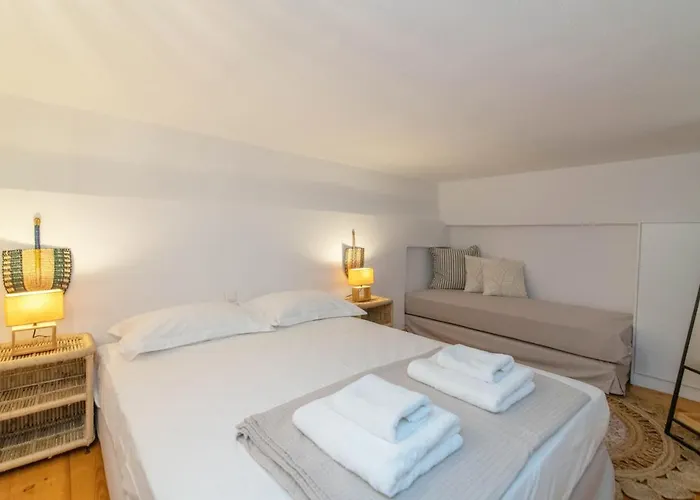 Guest house Chora 5 - By Tinoshost