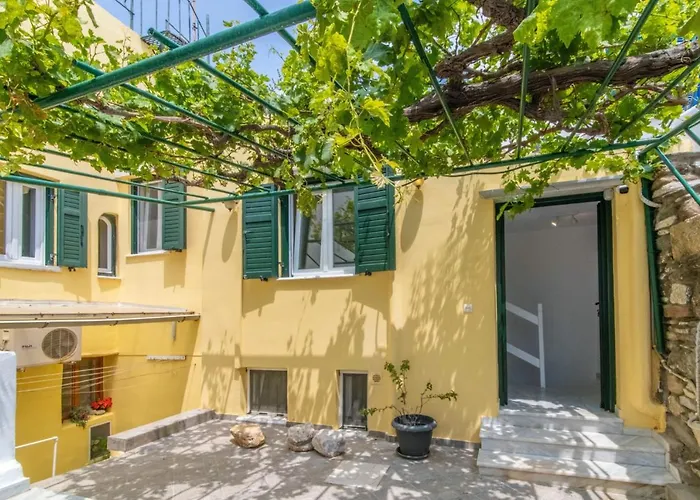 Chora 5 - By Tinoshost Tinos